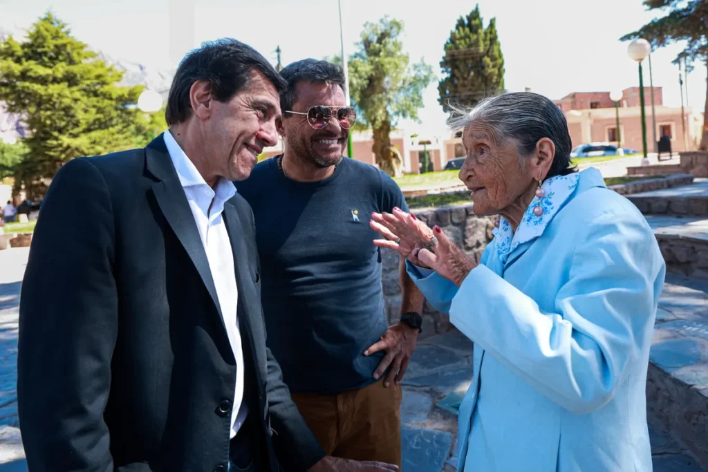 ENTREGARON A MAIMARÁ EL RECONOCIMIENTO COMO UNO DE LOS PUEBLOS MAS LINDOS DEL MUNDO